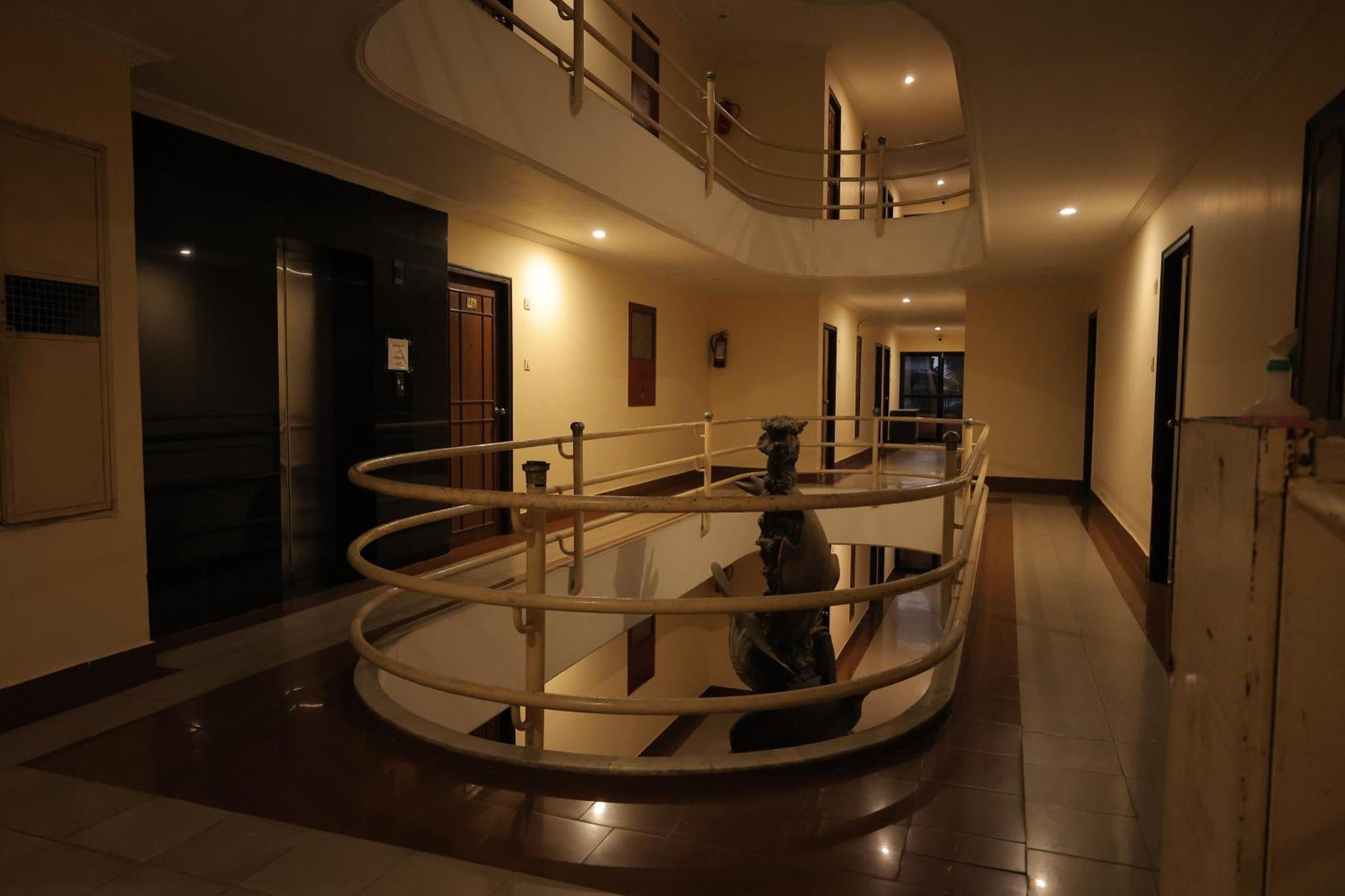 Hotel Mangalore International Bagian luar foto
