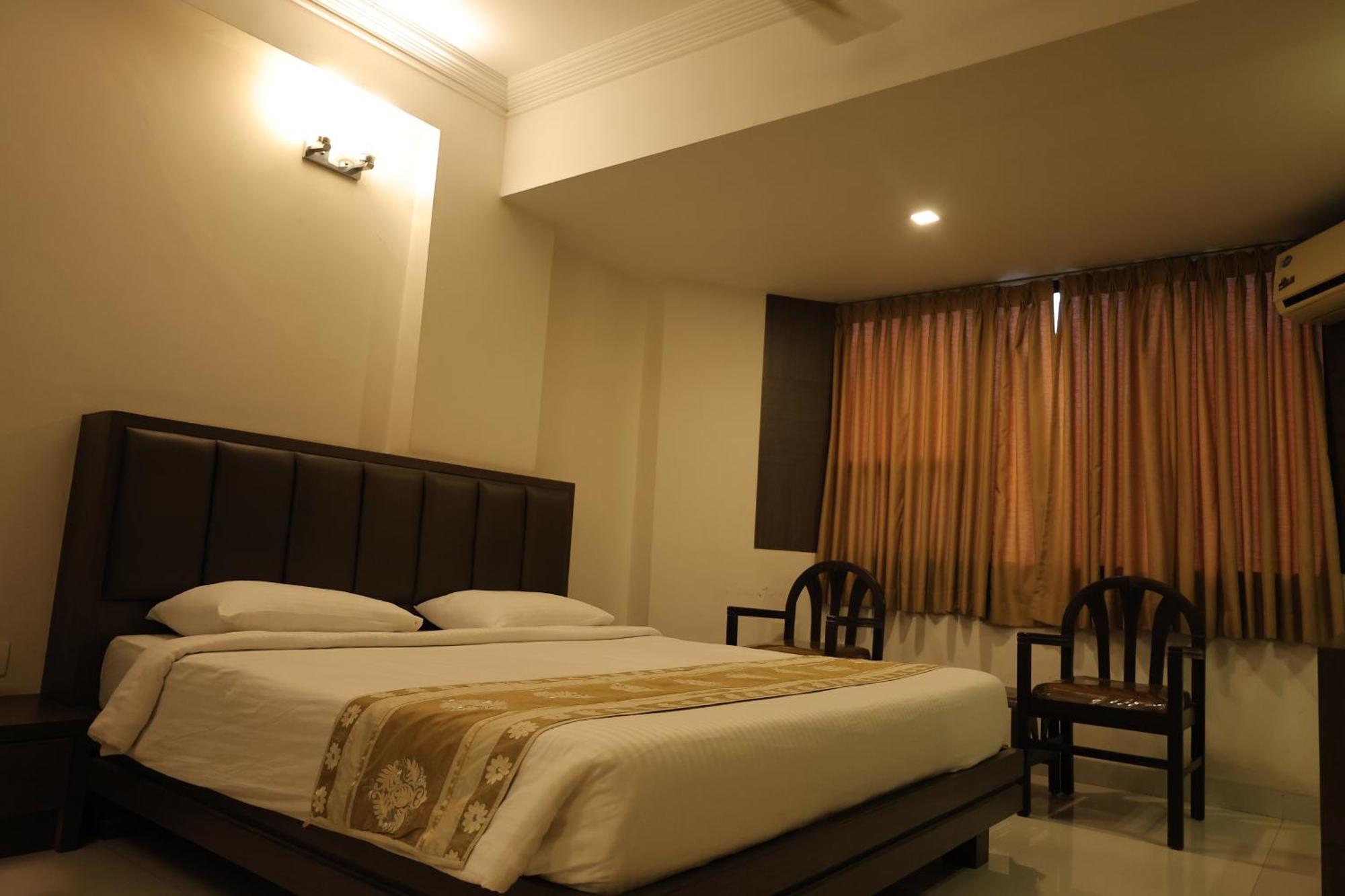 Hotel Mangalore International Bagian luar foto