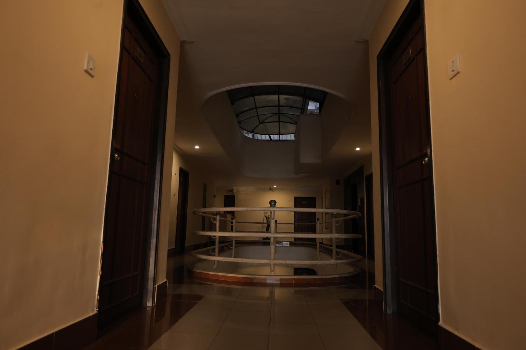 Hotel Mangalore International Bagian luar foto