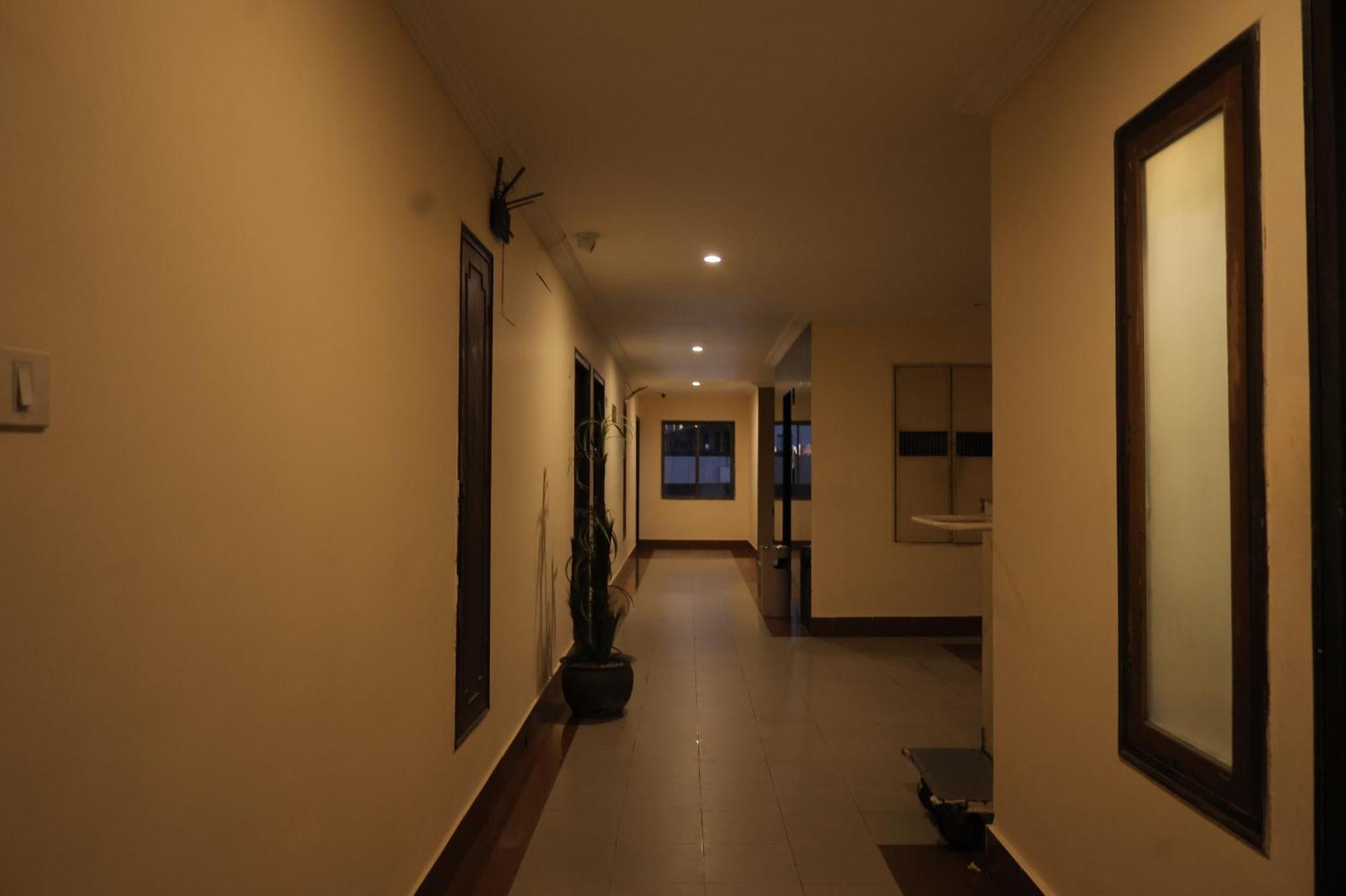 Hotel Mangalore International Bagian luar foto
