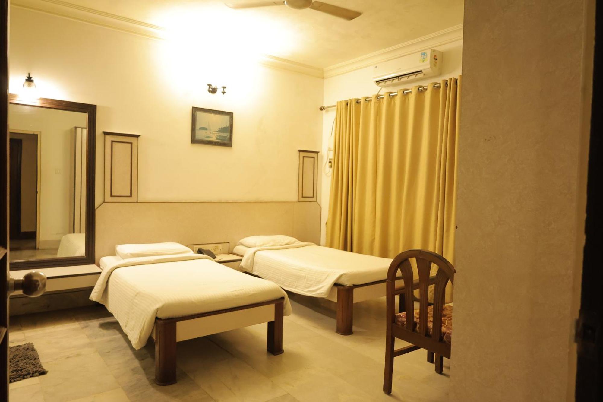 Hotel Mangalore International Bagian luar foto