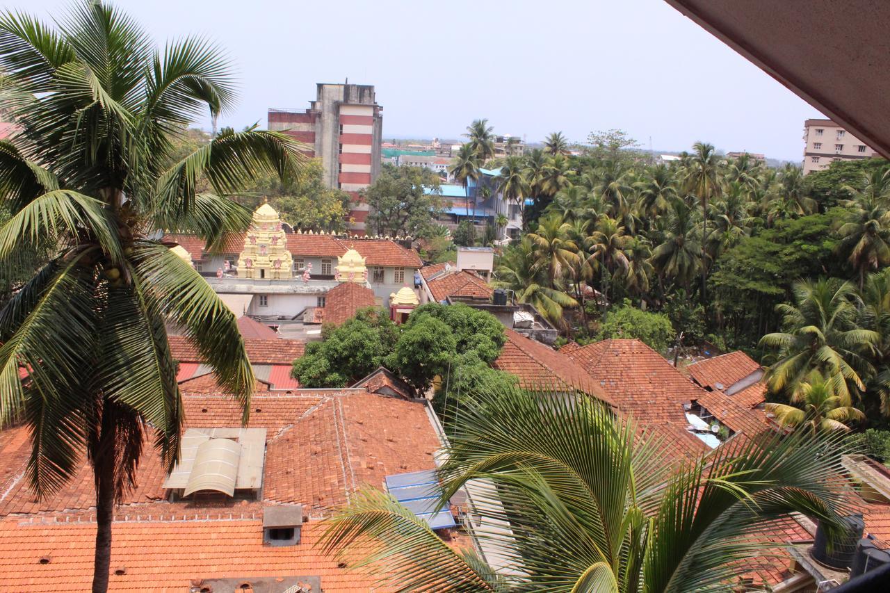 Hotel Mangalore International Bagian luar foto