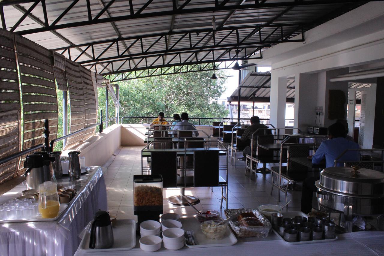 Hotel Mangalore International Bagian luar foto