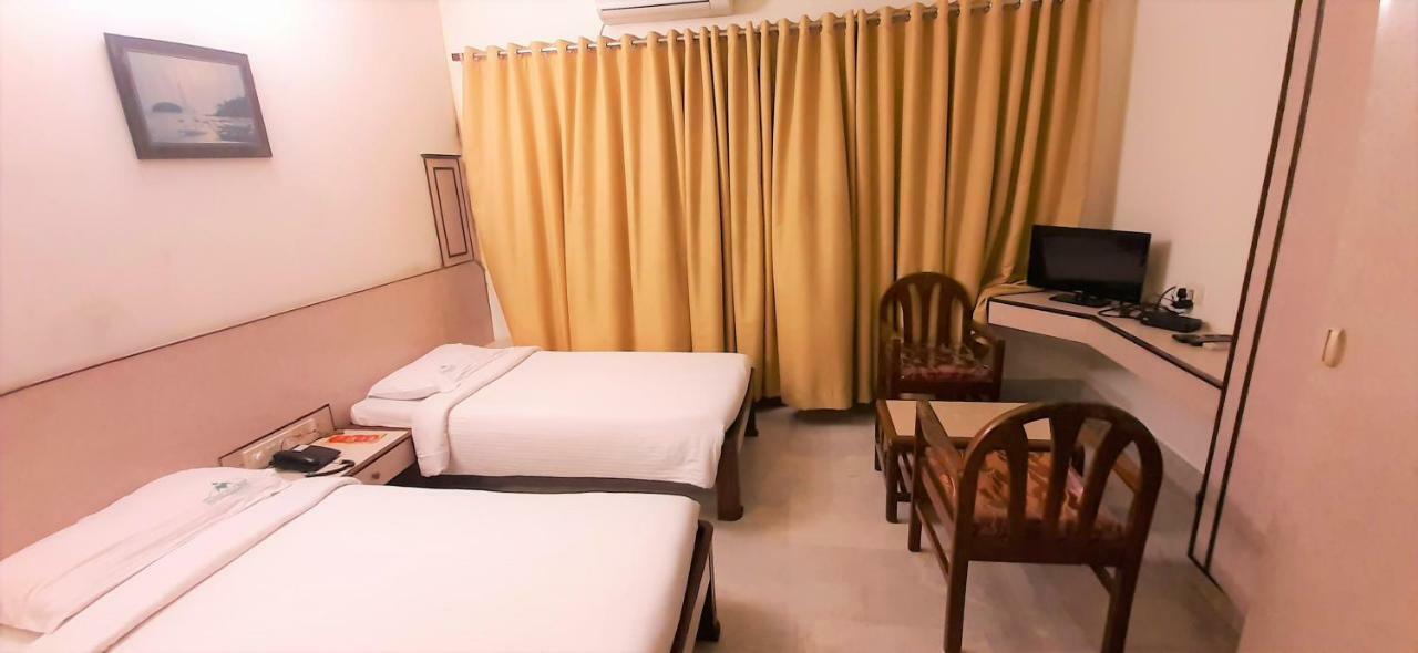 Hotel Mangalore International Bagian luar foto