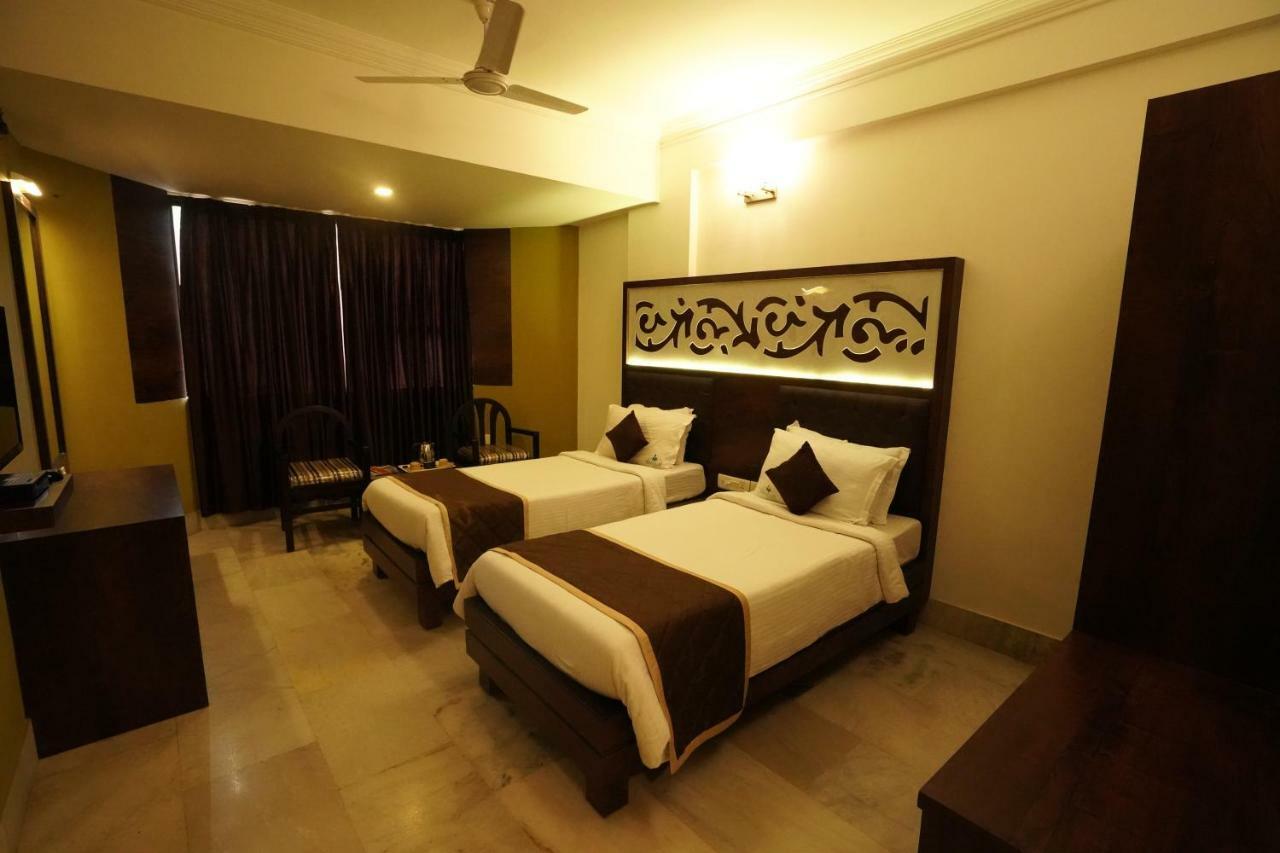 Hotel Mangalore International Bagian luar foto