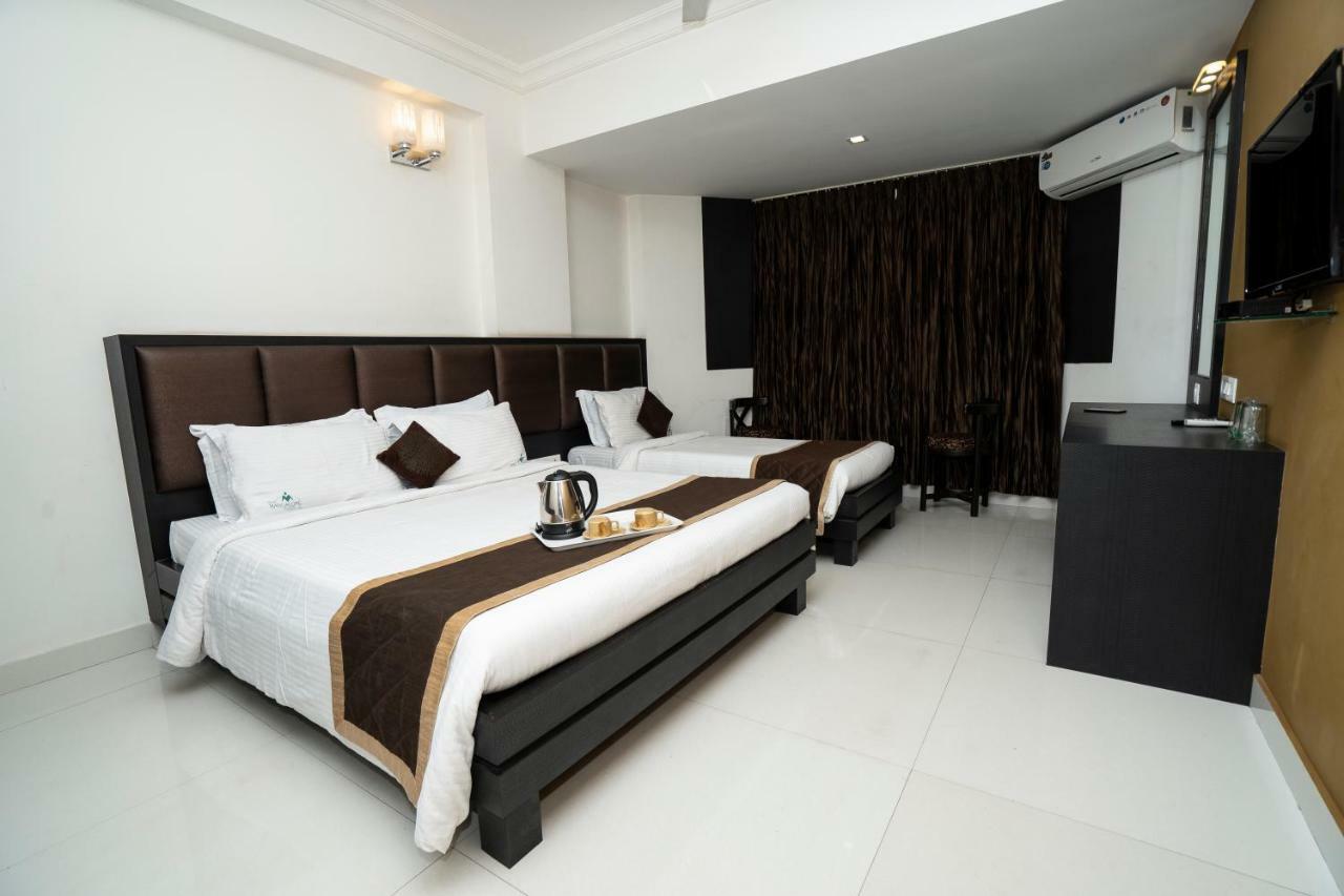 Hotel Mangalore International Bagian luar foto